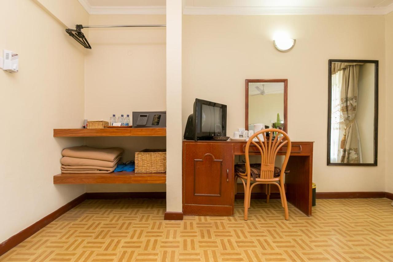 Fahari Gardens Hotel Найроби Экстерьер фото