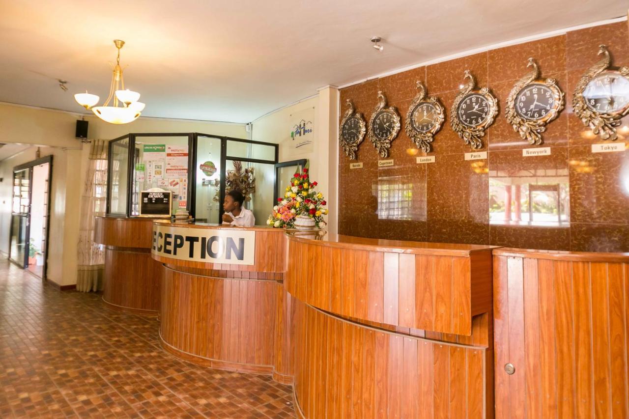 Fahari Gardens Hotel Найроби Экстерьер фото
